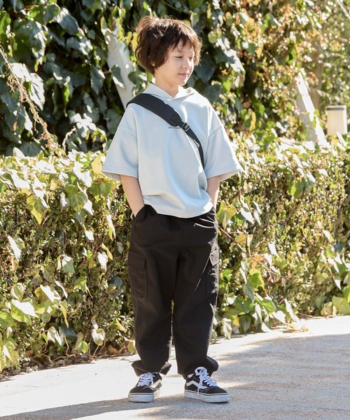 GLOBAL WORK（グローバルワーク）の「ライトクッションCOOL/パーカー半袖/994151（パーカー・キッズ・ライトグレー/チャコール・120cm/130cm/140cm/150cm/160cm/170cm）」の4枚目の写真