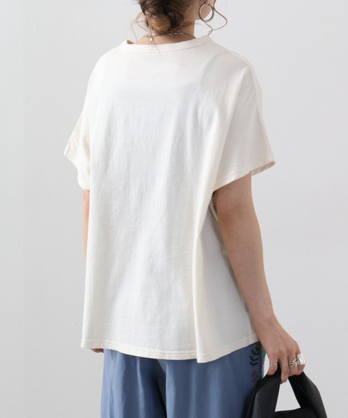 Emago(イマゴ)の「EMAGO まねきねこ刺繍ドルマンTシャツ(Tシャツ/カットソー・レディース・イエロー/ネイビー/アイボリー・FREE)」の11枚目の写真