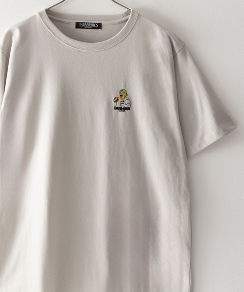 Mac-House（マックハウス）の「ワンポイントロゴ刺繍ショートスリーブTシャツ（Tシャツ/カットソー・メンズ・ブラック系1/ブルー系1/ネイビー系1/ホワイト系2/ホワイト系1/ベージュ系1/ブラック系2/グリーン系1/ホワイト系3/ネイビー系2/ブルー系2/グレー系1/グリーン系2/ホワイト系4/ブラック系3/ベージュ系2・L/M/XL）」の10枚目の写真