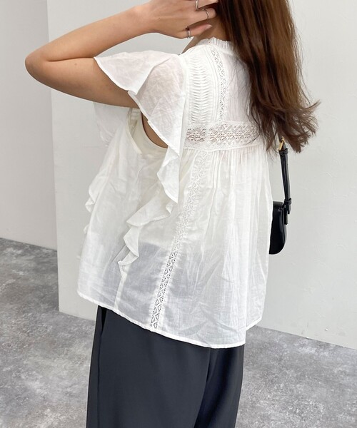 fredy emue（フレディエミュ）の「ピンタックレースラッフルブラウス（シャツ/ブラウス・レディース・オフホワイト/グレイッシュブルー/ブラック・38）」の11枚目の写真