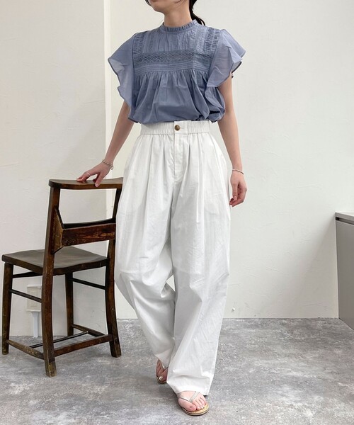 fredy emue（フレディエミュ）の「ピンタックレースラッフルブラウス（シャツ/ブラウス・レディース・オフホワイト/グレイッシュブルー/ブラック・38）」の13枚目の写真