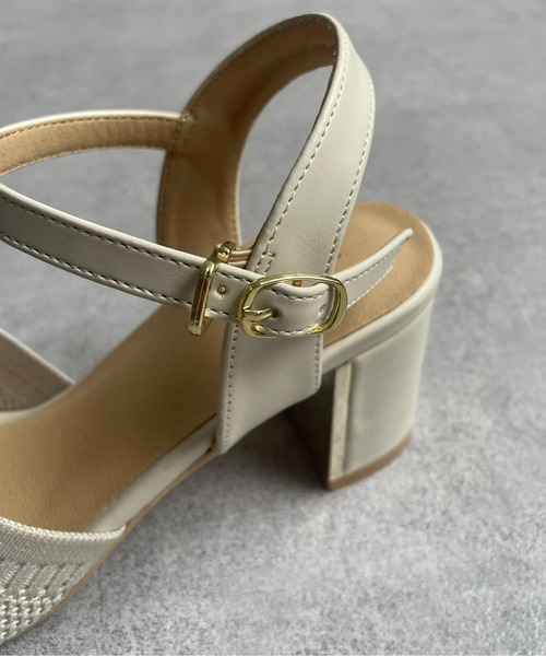 Thevon(ゼボン)の「ニットストラップサンダル(サンダル・レディース・アイボリー/ブラック/カーキ・M/L)」の5枚目の写真