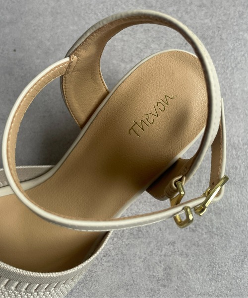 Thevon(ゼボン)の「ニットストラップサンダル(サンダル・レディース・アイボリー/ブラック/カーキ・M/L)」の7枚目の写真