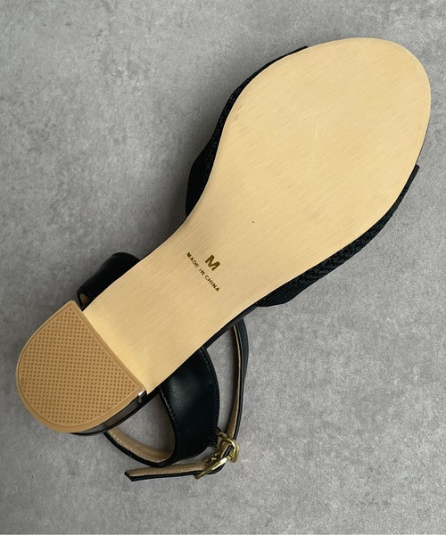 Thevon(ゼボン)の「ニットストラップサンダル(サンダル・レディース・アイボリー/ブラック/カーキ・M/L)」の15枚目の写真