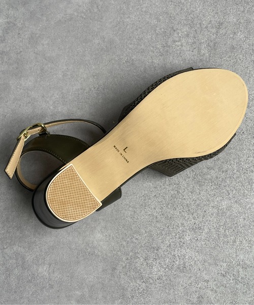 Thevon(ゼボン)の「ニットストラップサンダル(サンダル・レディース・アイボリー/ブラック/カーキ・M/L)」の21枚目の写真