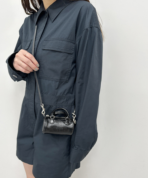 U by SPICK&SPAN(ユーバイスピックアンドスパン)の「【MARGE SHERWOOD/マージシャーウッド】 LOG MICRO(ショルダーバッグ・レディース・シルバー/ブラック・FREE)」の4枚目の写真