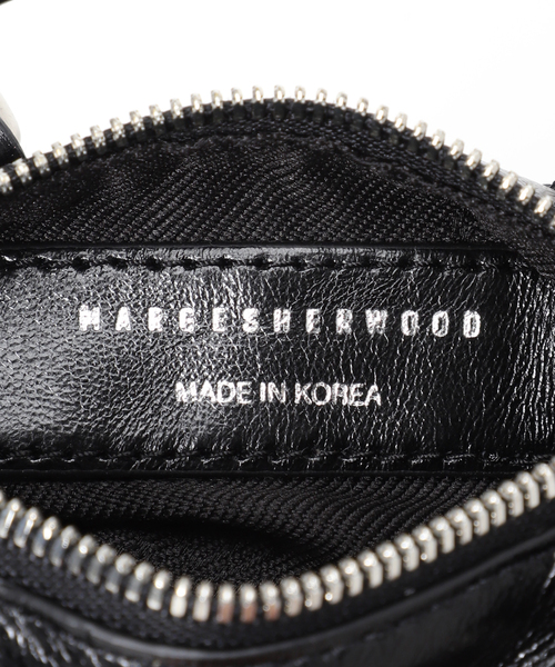 U by SPICK&SPAN(ユーバイスピックアンドスパン)の「【MARGE SHERWOOD/マージシャーウッド】 LOG MICRO(ショルダーバッグ・レディース・シルバー/ブラック・FREE)」の16枚目の写真
