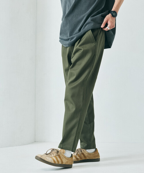 FREAK'S STORE（フリークスストア）の「限定展開 ベーシックシルエット ストレッチ イージーテーパードパンツ（チノパンツ・メンズ・ブラック/オリーブ/ベージュ/ネイビー・SMALL/MEDIUM/LARGE）」の22枚目の写真