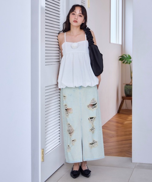 one after another NICE CLAUP(ワンアフターアナザーナイスクラップ)の「ダメージデニムスカート【S/Mサイズ】(デニムスカート・レディース・サックスブルー/ブルー/ブラック・SMALL/MEDIUM)」の15枚目の写真