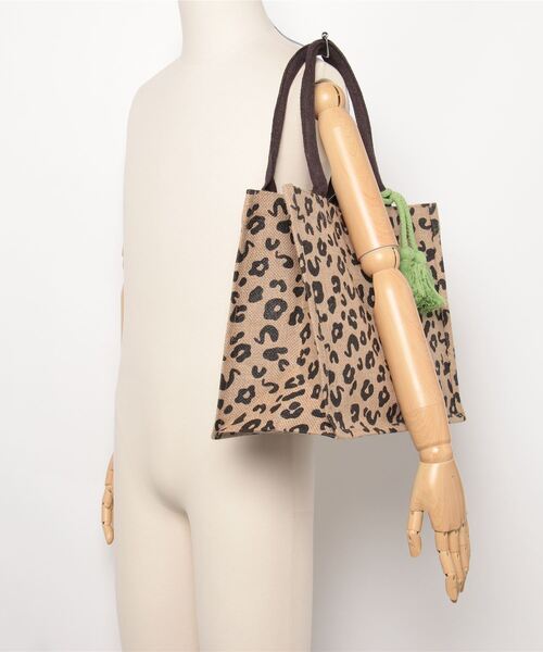 HusHusH（ハッシュアッシュ）の「HusHusH 軽量 スクエア ジュートバッグ（ハンドバッグ・レディース・ベージュ/レオパード/ゼブラ・フリー）」の7枚目の写真