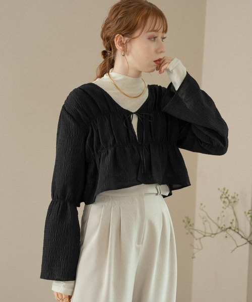hinari（ヒナリ）の「フレアスリーブシャーリングブラウス（シャツ/ブラウス・レディース・ブラック/アイボリー・FREE）」の9枚目の写真