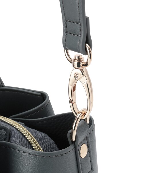 ITS'DEMO（イッツデモ）の「◆【両あおり／ポケ5】かるBAG2wayトート（トートバッグ・レディース・ダークグレー/ベージュ/アイボリー/ブラック・00）」の18枚目の写真