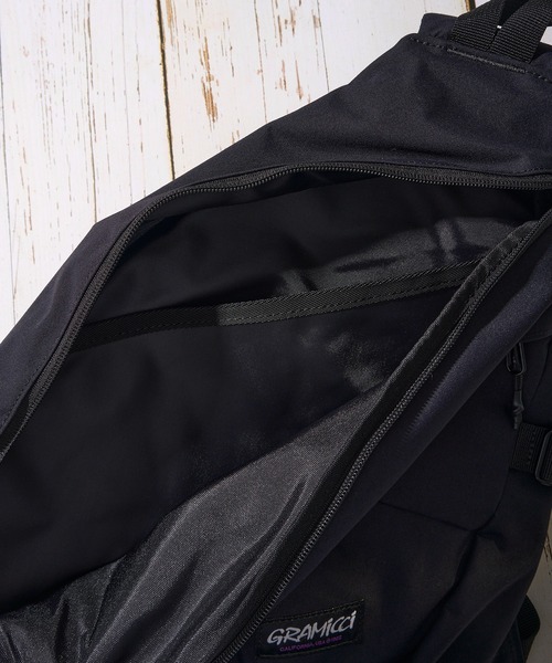 Gramicci（グラミチ）の「【GRAMICCI/グラミチ】CORDURA SLING BAG / コーデュラナイロン スリングバッグ / ワンショルダーバッグ G4FB-105（ショルダーバッグ・メンズ・ベージュ/ブラック/オリーブ/ブラウン・FREE）」の17枚目の写真
