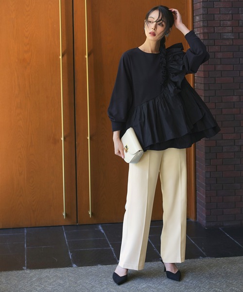 RUIRUE BOUTIQUE（ルイルエブティック）の「洗える ｜ シークレットゴム センタープレス スラックス ｜ストレートパンツ 美脚 美シルエット ウエストゴム シークレットゴム オフィスカジュアル 透け防止 通勤服（スラックス・レディース・ブラック/ネイビー/チャコール/アイボリー・M/S/LL/L）」の15枚目の写真