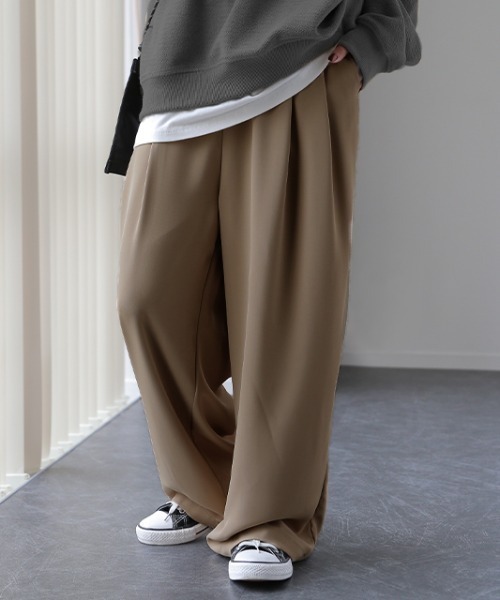 HUG.U（ハグユー）の「噂のカラーパンツ（スラックス・レディース・ターコイズブルー/セージグリーン/チェリーピンク/グリーン/ラベンダー/ブラック/ライトベージュ/ペールイエロー/ピンク系その他/イエロー系その他/ブラウン系その他/ベージュ系その他/ブラック系その他/グリーン系その他/ブルー系その他・レギュラー丈/トール丈）」の4枚目の写真