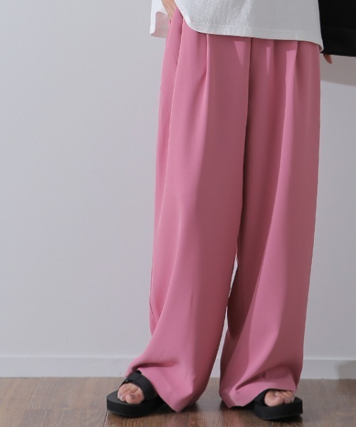 HUG.U（ハグユー）の「噂のカラーパンツ（スラックス・レディース・ターコイズブルー/セージグリーン/チェリーピンク/グリーン/ラベンダー/ブラック/ライトベージュ/ペールイエロー/ピンク系その他/イエロー系その他/ブラウン系その他/ベージュ系その他/ブラック系その他/グリーン系その他/ブルー系その他・レギュラー丈/トール丈）」の15枚目の写真