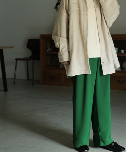 HUG.U（ハグユー）の「噂のカラーパンツ（スラックス・レディース・ターコイズブルー/セージグリーン/チェリーピンク/グリーン/ラベンダー/ブラック/ライトベージュ/ペールイエロー/ピンク系その他/イエロー系その他/ブラウン系その他/ベージュ系その他/ブラック系その他/グリーン系その他/ブルー系その他・レギュラー丈/トール丈）」の19枚目の写真