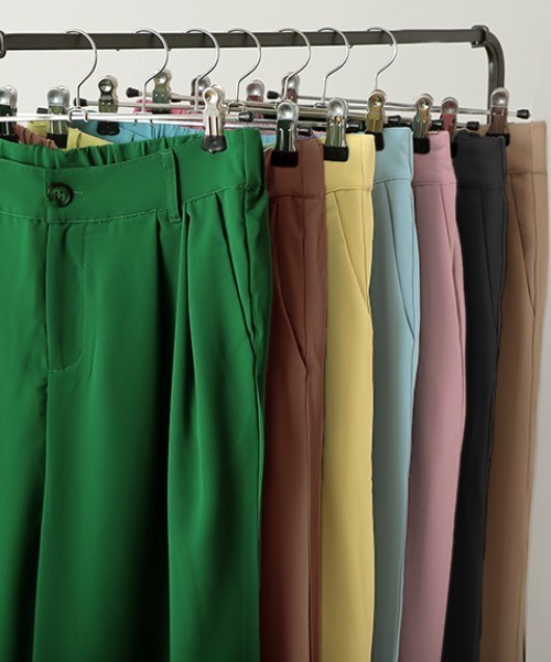 HUG.U（ハグユー）の「噂のカラーパンツ（スラックス・レディース・ターコイズブルー/セージグリーン/チェリーピンク/グリーン/ラベンダー/ブラック/ライトベージュ/ペールイエロー/ピンク系その他/イエロー系その他/ブラウン系その他/ベージュ系その他/ブラック系その他/グリーン系その他/ブルー系その他・レギュラー丈/トール丈）」の21枚目の写真