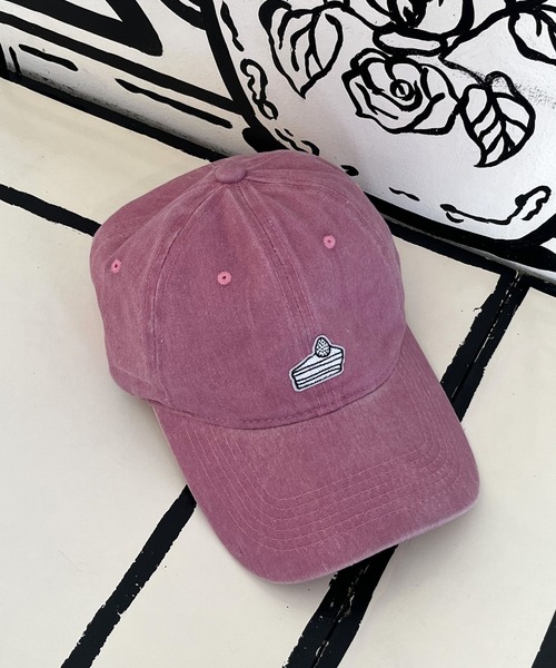 ALAND(エーランド)の「【UNISEX】ALAND/2DコラボケーキCAP(キャップ・レディース・ブラック/ネイビー/ピンク・FREE)」の1枚目の写真