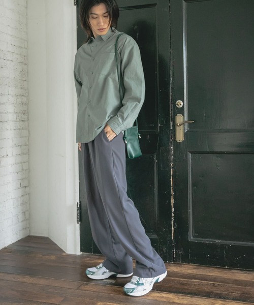 SENSE OF PLACE by URBAN RESEARCH（センスオブプレイスバイアーバンリサーチ）の「『ユニセックス』マイクロチェックレギュラーカラーロングスリーブシャツ（シャツ/ブラウス・メンズ・ベージュ/ブラック/ブルー・MEDIUM/LARGE）」の18枚目の写真