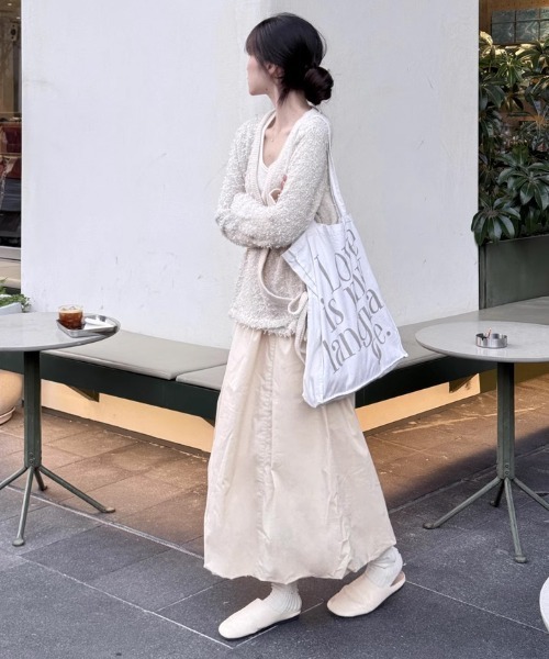 tageechita(タジチタ)の「【TAGEECHITA】エアリーバルーンシルエット ギャザースカート(スカート・レディース・ブラック/ライトベージュ/セージグリーン・L/M/S)」の16枚目の写真
