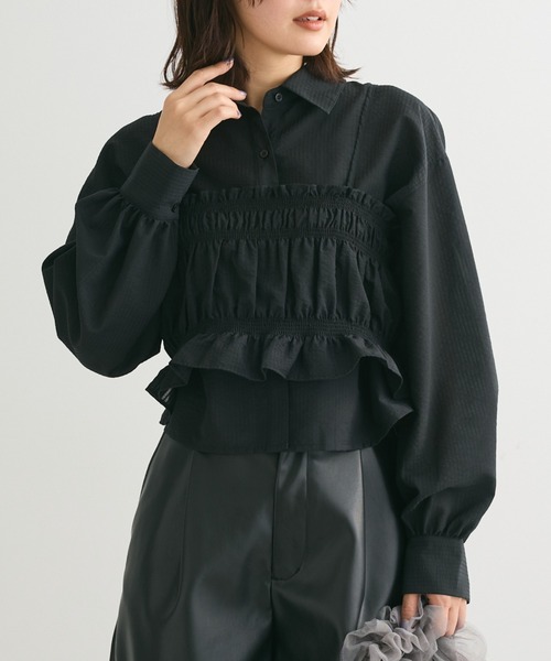 ELENCARE DUE（エレンカーレデュエ）の「・ELENCARE DUE ビスチェ付ショートシャツ（シャツ/ブラウス・レディース・グリーン/アイボリー/ブラック・FREE）」の3枚目の写真