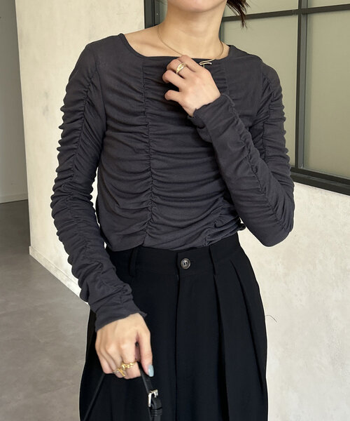 Thevon(ゼボン)の「シャーリングカットプルオーバー(Tシャツ/カットソー・レディース・チャコールグレー/オレンジ/オフホワイト・FREE)」の16枚目の写真