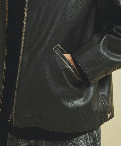 417 EDIFICE（フォーワンセブンエディフィス）の「フェイクレザー ジップアップジャケット（ライダースジャケット・メンズ・ブラック・MEDIUM/LARGE）」の2枚目の写真