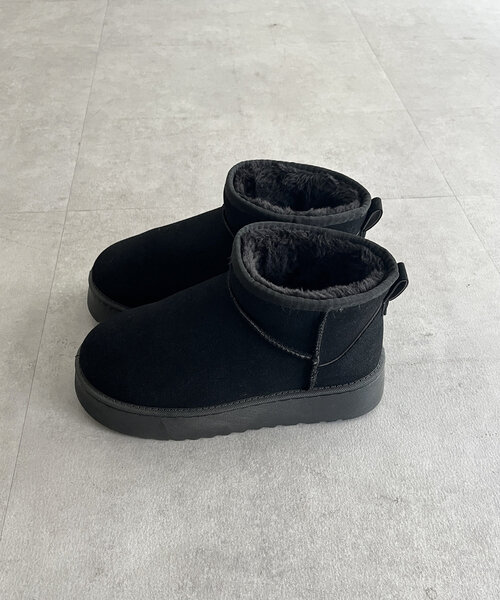 CPCM（シーピーシーエム）の「厚底ムートンブーツ（ブーツ・レディース・ブラック/キャメル・LARGE/SMALL/MEDIUM）」の5枚目の写真