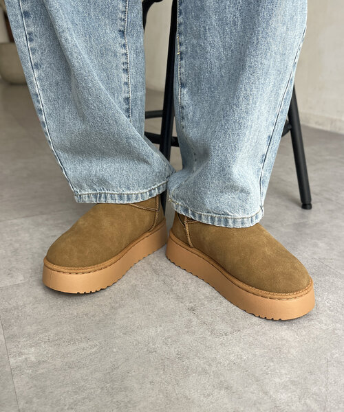 CPCM（シーピーシーエム）の「厚底ムートンブーツ（ブーツ・レディース・ブラック/キャメル・LARGE/SMALL/MEDIUM）」の10枚目の写真