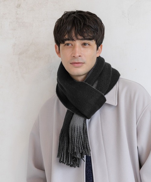 LAKOLE（ラコレ）の「リバーシブルマフラー/133332（マフラー・メンズ・ライトベージュ/ブルー/ブラック・FREE）」の2枚目の写真