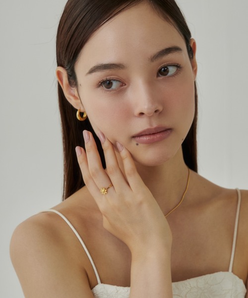 ciite' surgical stainless(シーテサージカルステンレス)の「【 金属アレルギー対応 】 デイジーリング サージカルステンレス(リング・レディース・ゴールド/シルバー・7号/13号/9号/11号/15号/4号)」の22枚目の写真