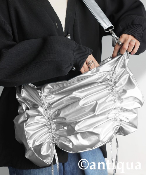 ALVNG AR ANTS ショルダーバック ALVNG AR ANTS ショルダーバック