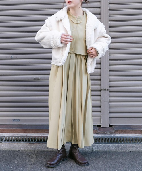 KBF(ケイビーエフ)の「レイヤードドロストプリーツワンピース(ワンピース・レディース・ベージュ/ブラック/カーキ・ONE)」の16枚目の写真