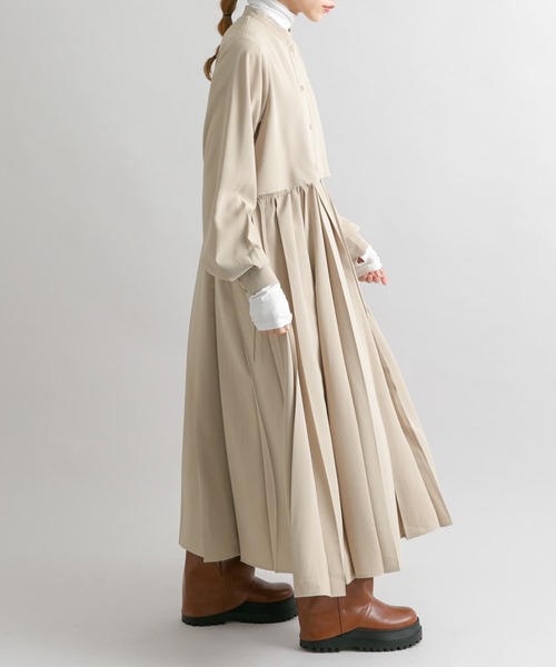 KBF(ケイビーエフ)の「レイヤードドロストプリーツワンピース(ワンピース・レディース・ベージュ/ブラック/カーキ・ONE)」の18枚目の写真