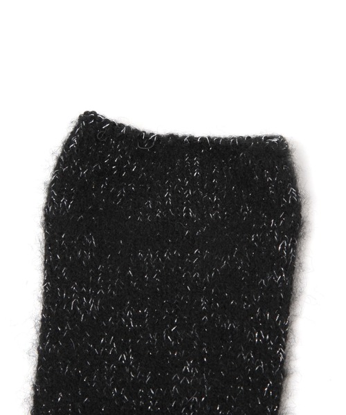 LAKOLE（ラコレ）の「クルーラメシャギーソックス / 133557（ソックス/靴下・レディース・オフホワイト/グレー/ブラック・FREE）」の4枚目の写真