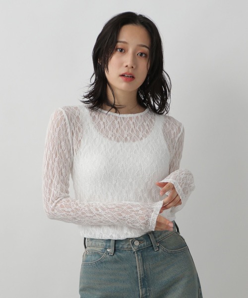 LOWRYS FARM(ローリーズファーム)の「レースプルオーバーLS 233334(Tシャツ/カットソー・レディース・ブラック/オフホワイト/ネイビー・FREE)」の2枚目の写真