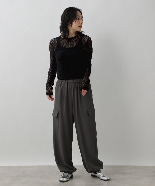 LOWRYS FARM(ローリーズファーム)の「レースプルオーバーLS 233334(Tシャツ/カットソー・レディース・ブラック/オフホワイト/ネイビー・FREE)」の8枚目の写真