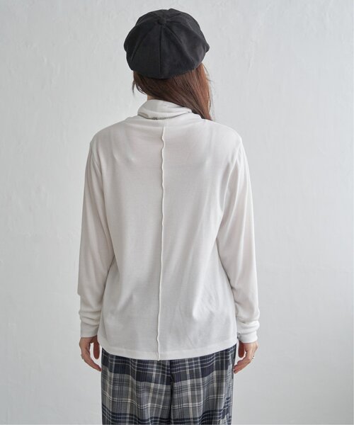 LBC(エルビーシー)の「クシュスリーブクシュネックロンT(Tシャツ/カットソー・レディース・ブラック/その他30/ネイビー/ホワイト/オリーブ・L/M)」の18枚目の写真