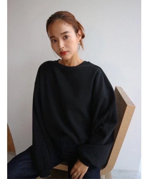 TRUNC(トランクエイティーエイト)の「Volume Sleeve Simple Pullover(スウェット・レディース・ブラック/アイボリー・FREE)」の4枚目の写真