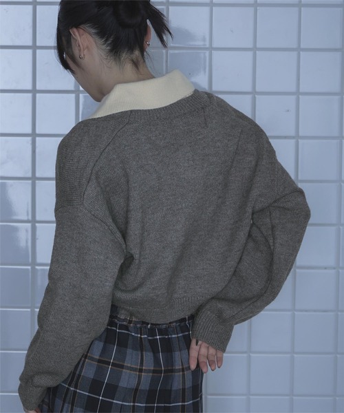 miette(ミエット)の「襟付きノースリニット深Uネックニットセット(ニット/セーター・レディース・グレー/ブラック・FREE)」の6枚目の写真