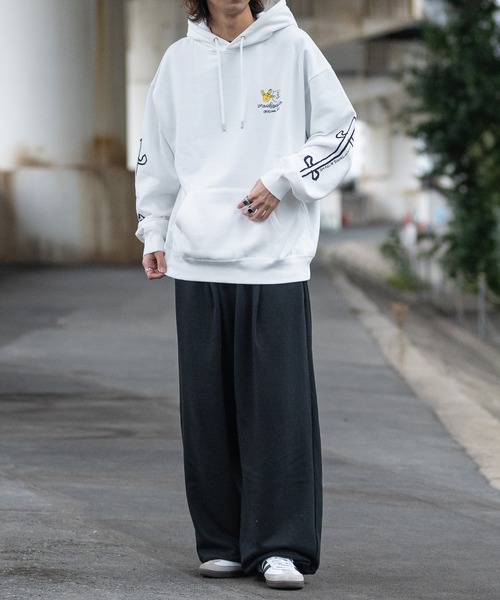 Mark Gonzales(マーク・ゴンザレス)の「【ba】JOHN'S CLOSET別注 〔MARK GONZALES ARTWORK COLLECTION / マーク ゴンザレス〕アソートアート プリント ビッグシルエット パーカー(パーカー・メンズ・ホワイト系1/ホワイト系2/ブラック系1/ブラック系2/ライトグレー系1/ライトグレー系2・MEDIUM/LARGE)」の16枚目の写真