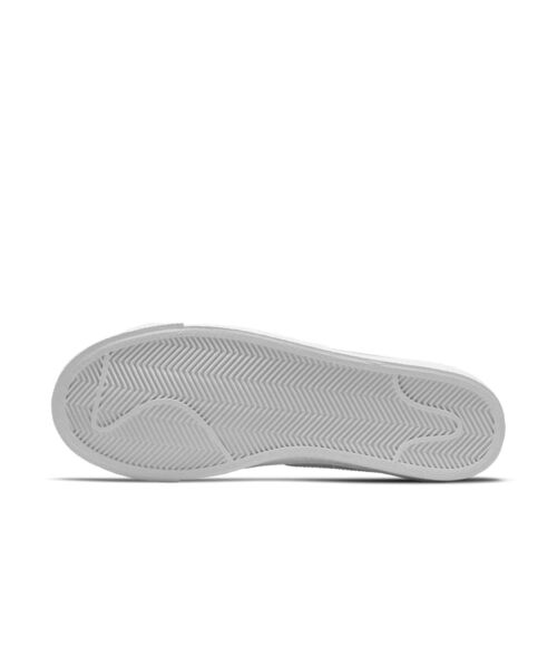 NIKE(ナイキ)の「ナイキ ブレーザー LOW '77 ウィメンズシューズ / Nike Blazer Low '77 Women's Shoe DC4769-101 White(スニーカー・レディース・ホワイト・22/22.5/23/23.5/24/24.5/25/25.5/26/26.5/27/27.5/28/28.5/29)」の8枚目の写真