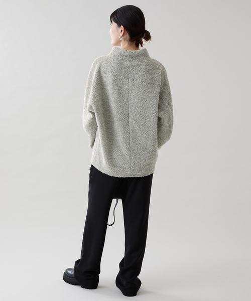 VERMEIL par iena(ヴェルメイユパーイエナ)の「《WEB・一部店舗限定》アルパカ混ループプルオーバー(ニット/セーター・レディース・ホワイト/ライトグレー・FREE)」の9枚目の写真