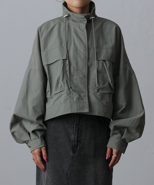 COLONY 2139(コロニートゥーワンスリーナイン)の「ショートミリタリーブルゾン(ブルゾン・レディース・ブラック/カーキ/グレー・FREE)」の4枚目の写真