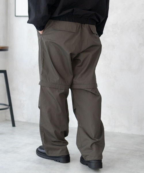 NAVY(ネイビー)の「2WAY CONVERTIBLE 2WAY PANTS/ハーフパンツ/イージーパンツ(その他パンツ・メンズ・カーキ系/ブラック・XL/L/M)」の6枚目の写真