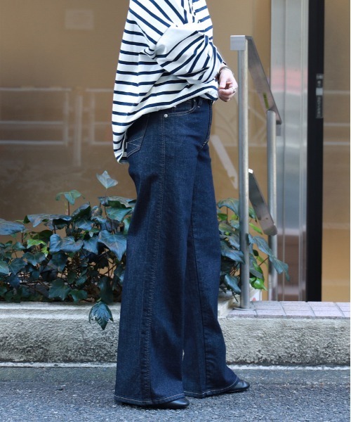 SOMETHING(サムシング)の「SOMETHING(サムシング)【レディース】「LISA」セミワイド(デニムパンツ・レディース・ノンウォッシュ・26inch/27inch/28inch/29inch/30inch/25inch)」の18枚目の写真