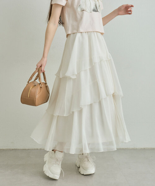 OLIVE des OLIVE(オリーブデオリーブ)の「ランダムロングティアードスカート(スカート・レディース・チャコールグレー/オフホワイト/アイボリー・FREE)」の17枚目の写真