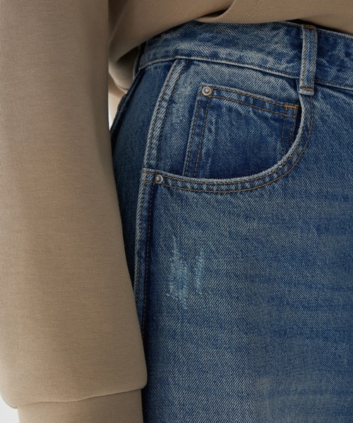 JNBY（ジェーエヌビーワイ）の「Sophisticated Curved-leg Jeans / カーブデニムパンツ（デニムパンツ・レディース・ブラック/インディゴブルー/ブルー・36/38/34）」の18枚目の写真