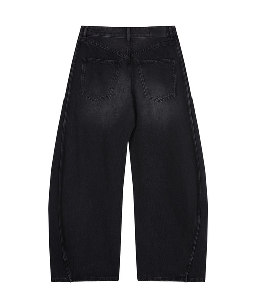 JNBY（ジェーエヌビーワイ）の「Sophisticated Curved-leg Jeans / カーブデニムパンツ（デニムパンツ・レディース・ブラック/インディゴブルー/ブルー・36/38/34）」の11枚目の写真